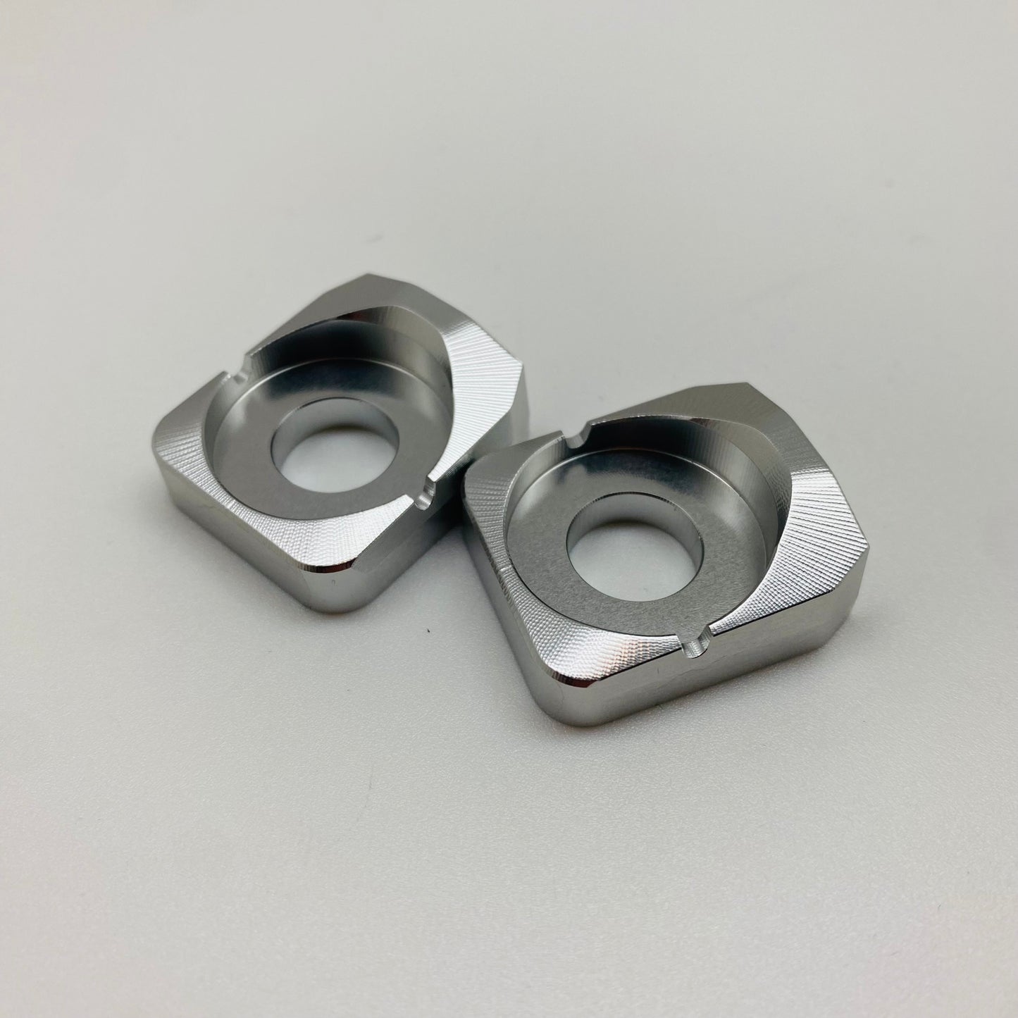 Ketjukiristinpalat Sur-ron