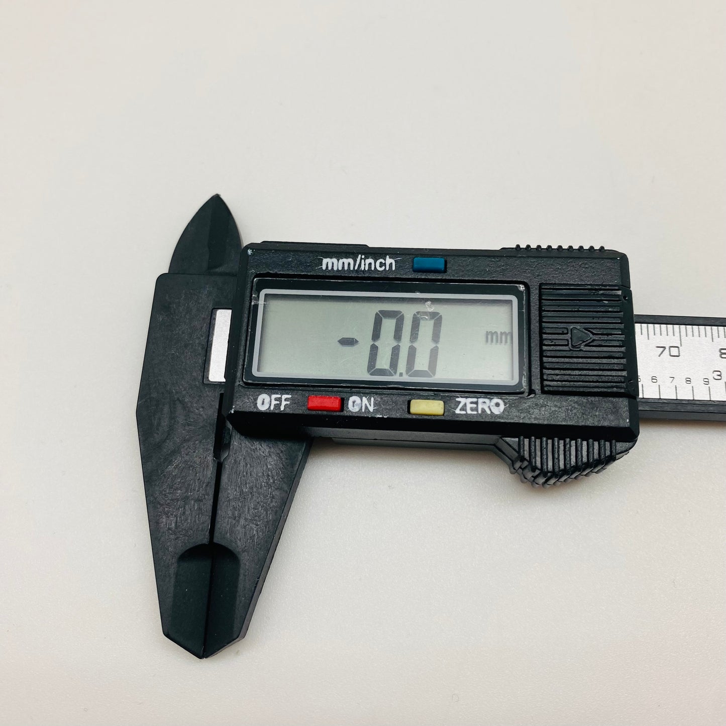 Digitaalinen työntömitta