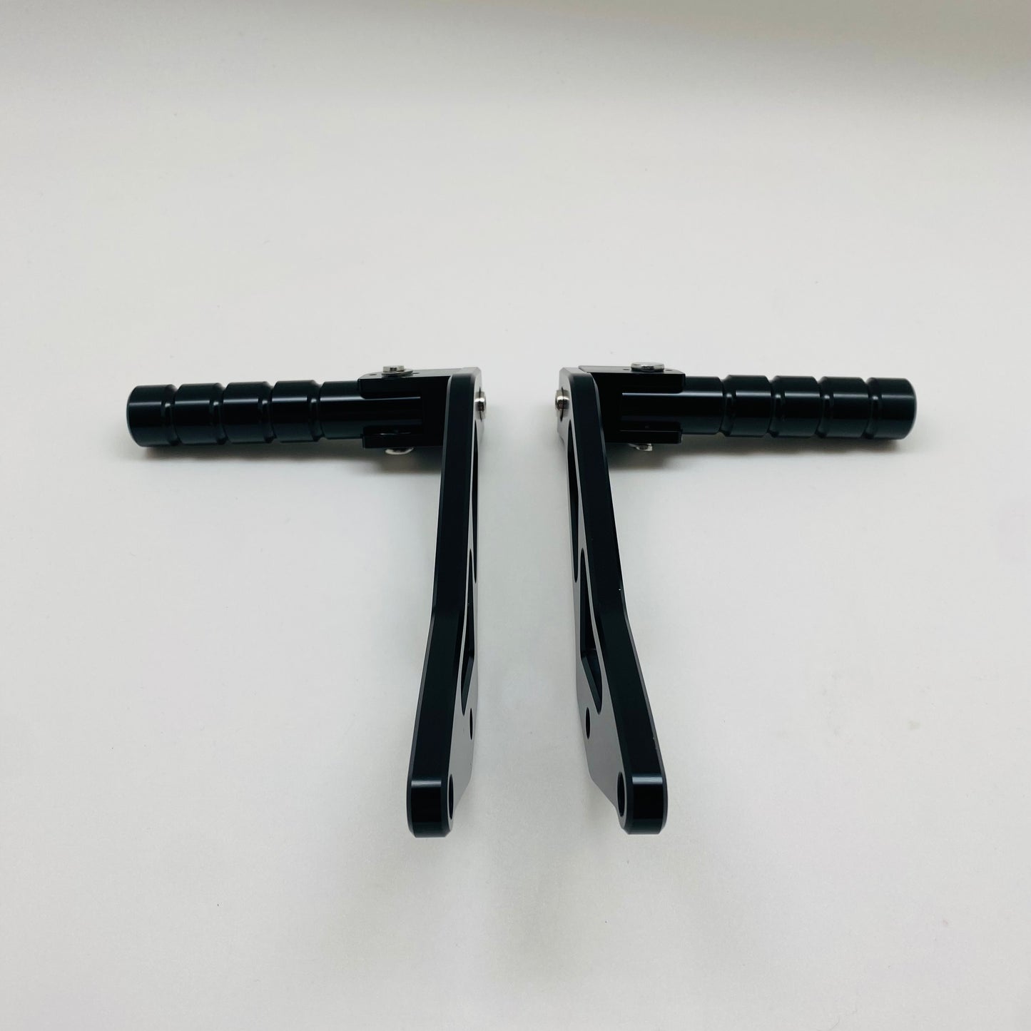 Matkustajan tapit Sur-Ron Light bee