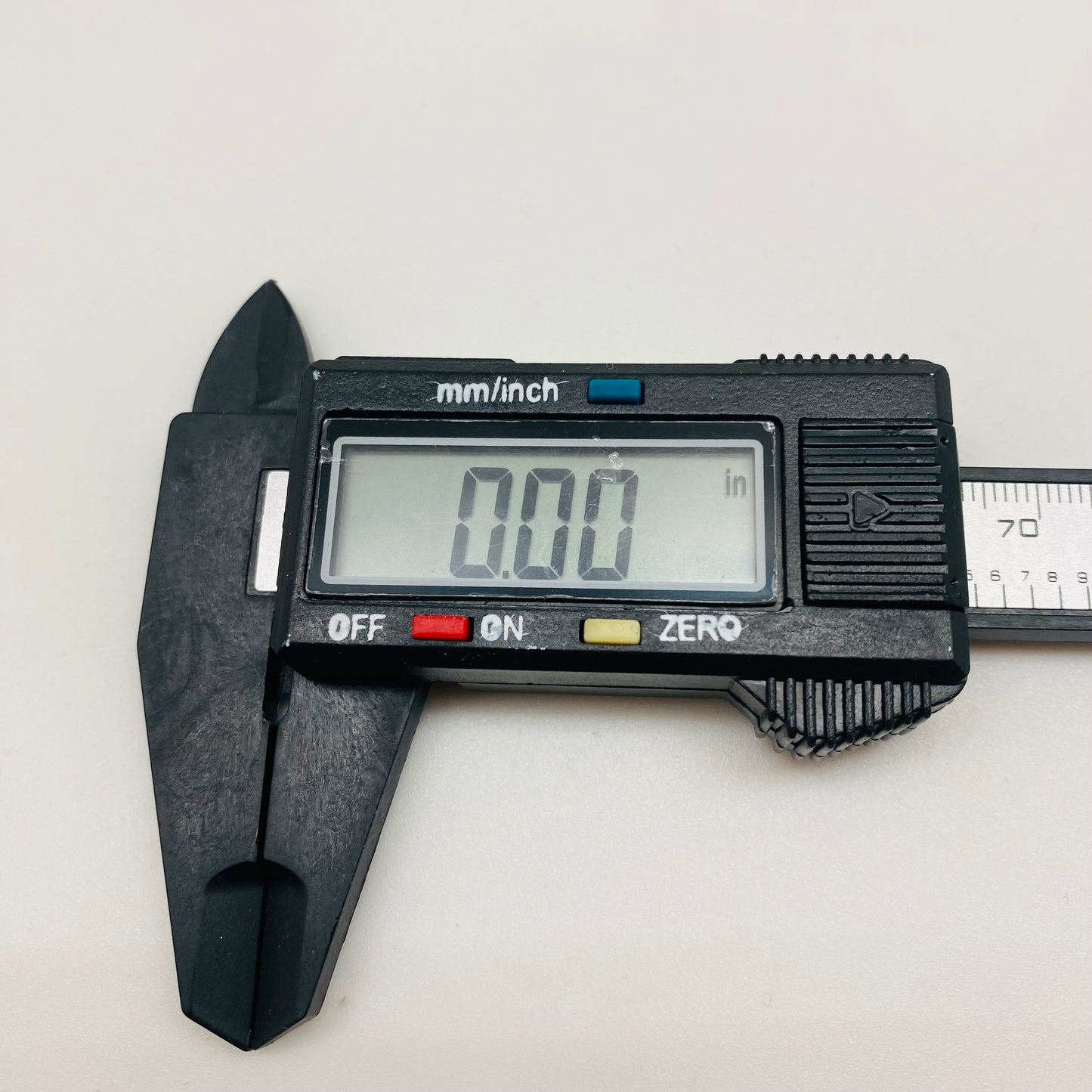 Digitaalinen työntömitta